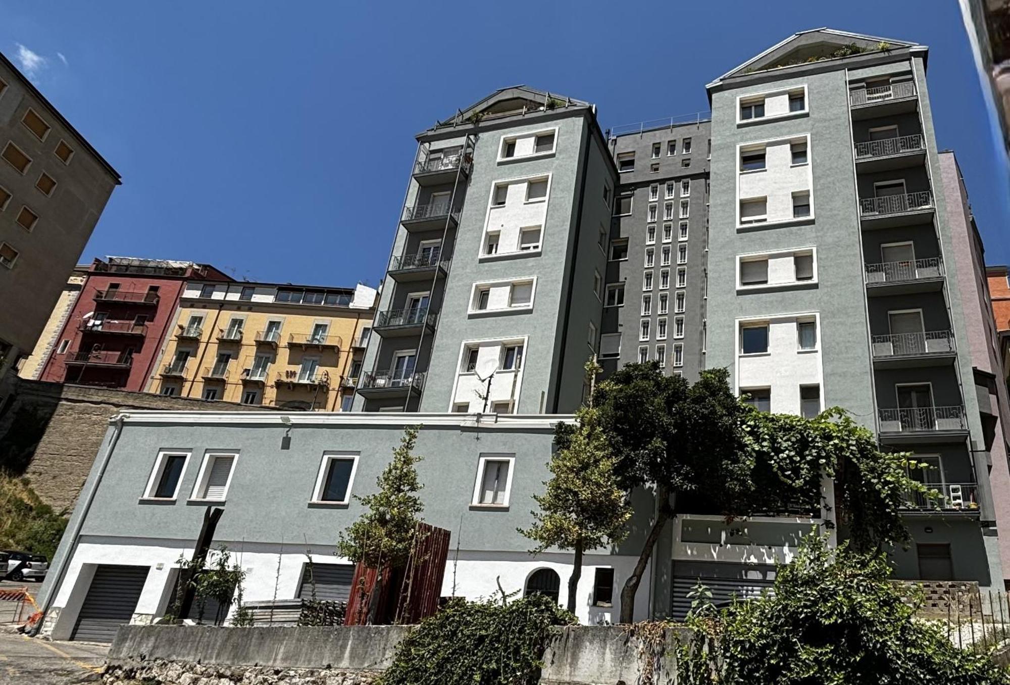 Room & Parking In Centro Citta Con Parcheggio Privato E Wifi Potenza Kültér fotó